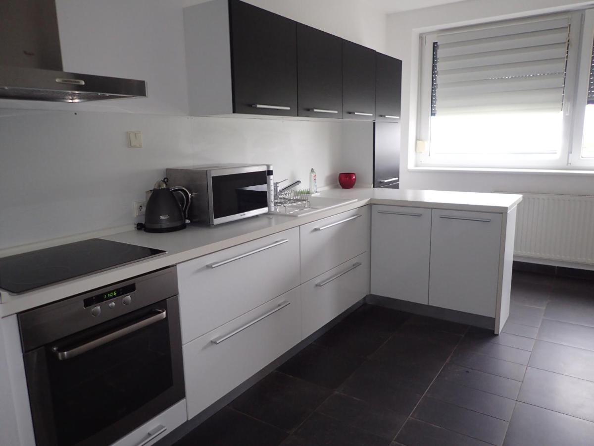 Marguerite Apartment - Parking Including Bratislava Exterior photo